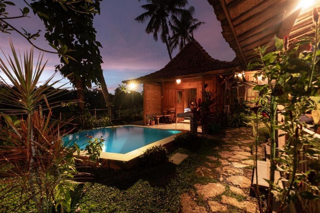 Villa Nextdoor Nature Yogyakarta Бантул Экстерьер фото