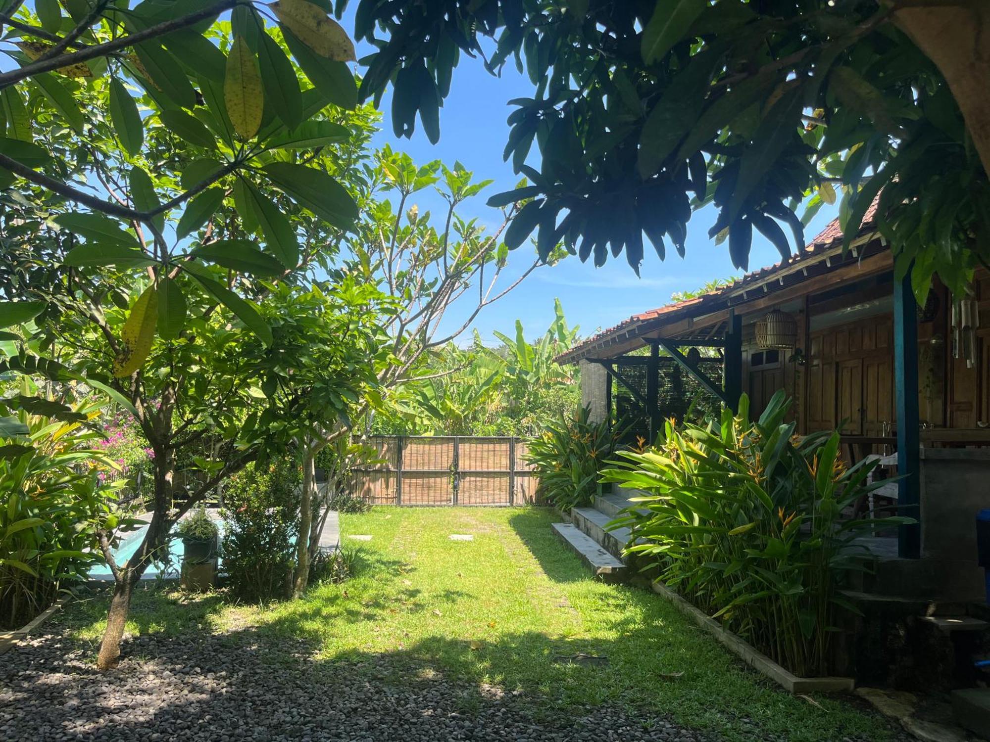 Villa Nextdoor Nature Yogyakarta Бантул Экстерьер фото